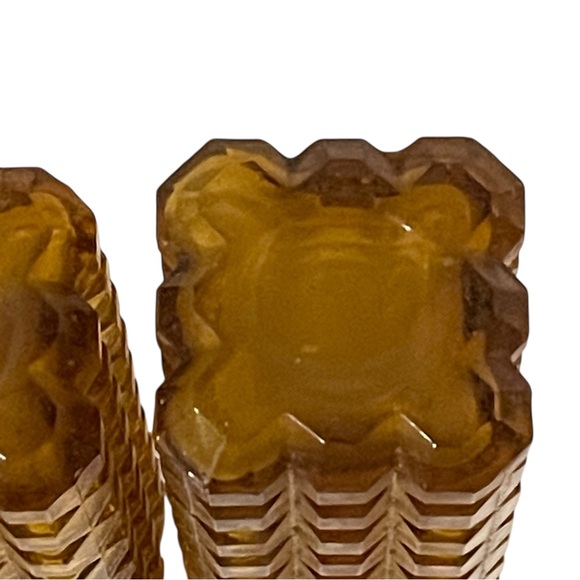 Pair Vintage Bud Vases Amber Checkered Pressed Glass in Square Pyramid Pattern - Picture 8 of 12